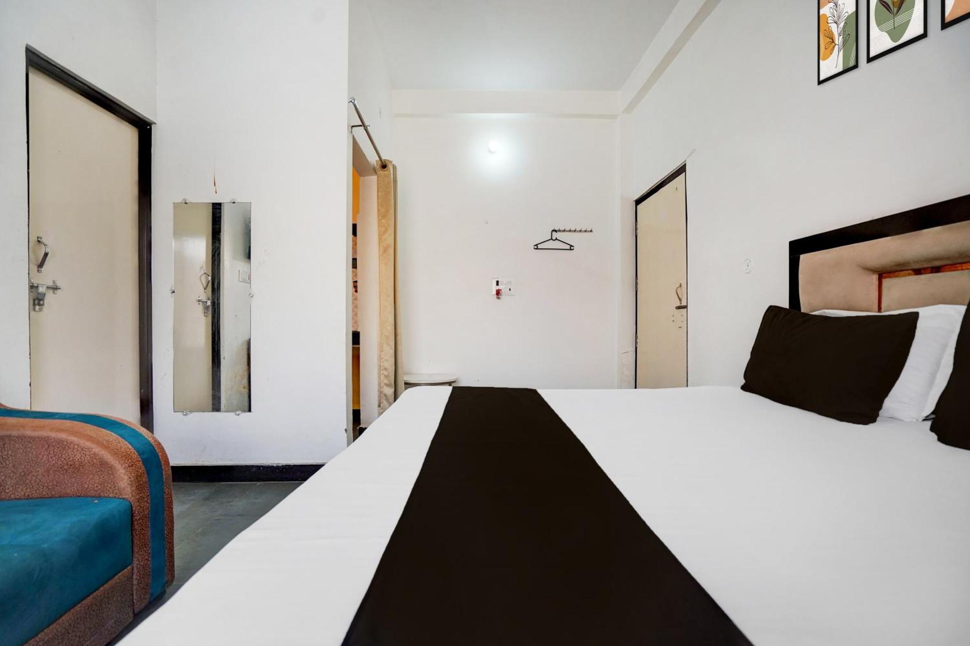 Hotel O Ramdut Palace Guest House Faizabad Luaran gambar